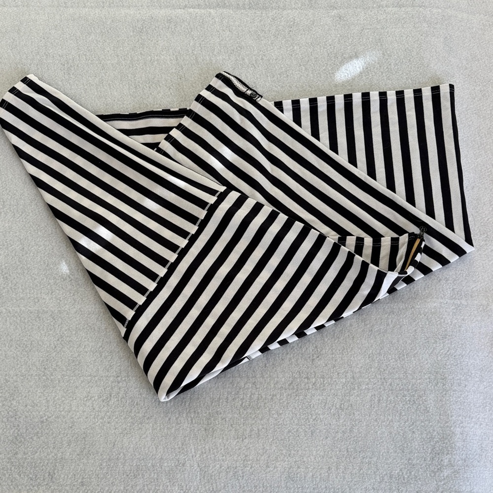 Lululemon Athletica infinity Striped Scarf